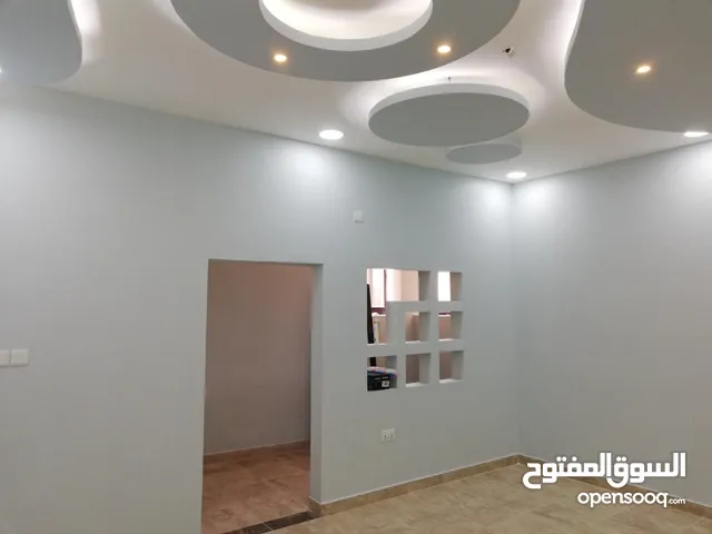 200m2 4 Bedrooms Apartments for Rent in Muharraq Hidd