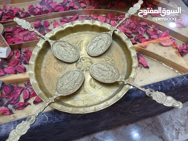 شروة كامله نثريات وألعاب ومتفرقات  والكترونيات وتحف ومستلزمات اطفال