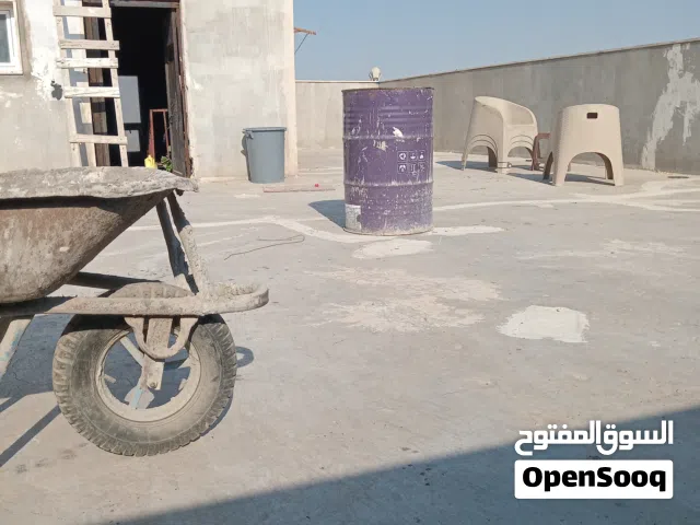 برميل عدد 2 وبرويطة نظيفة وطاولون 6مت