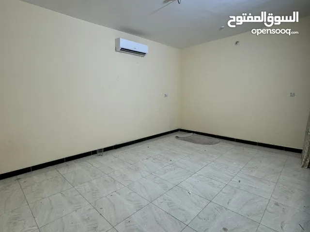 125 m2 2 Bedrooms Apartments for Rent in Basra Khadra'a