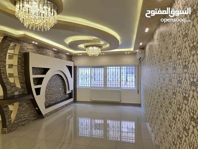 224 m2 4 Bedrooms Apartments for Sale in Amman Tabarboor