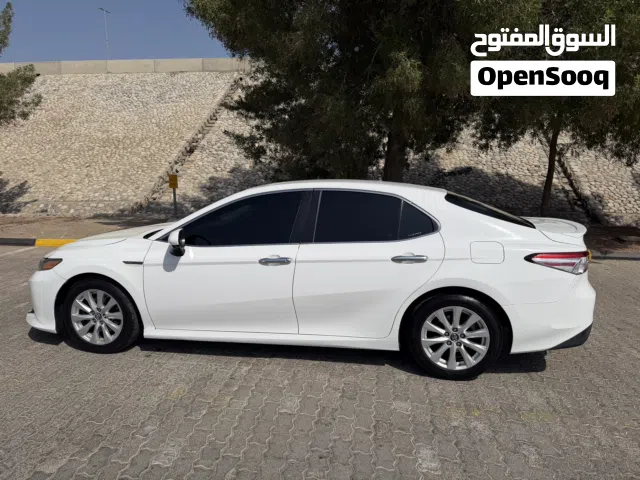 تويوتا كامري 2018 le