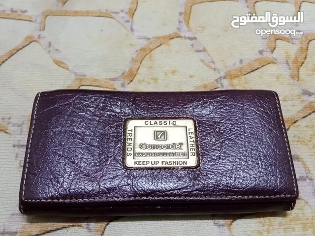 محفظة جلدية فاخرة وانيقة كونكورد Concorde للسيدات قابلة للطي مصنوعة من الجلد الأصلي الطبيعي 100 ٪
