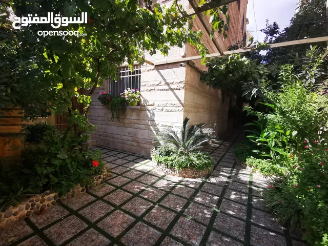 139 m2 2 Bedrooms Apartments for Sale in Amman Tla' Ali