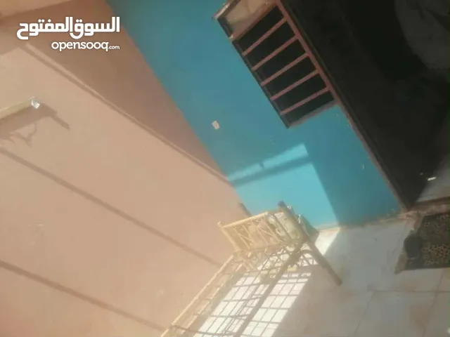 للبيع منزل في بيت المال جوار سوق الشجرة