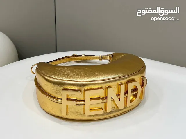 حقيبة فندي الاكثر طلبا