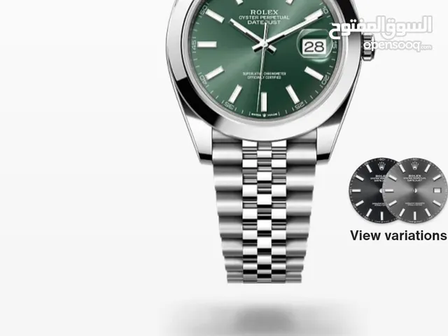 This Oyster Perpetual Datejust 41 in Oystersteel features a mint green dial and a Jubilee bracelet.