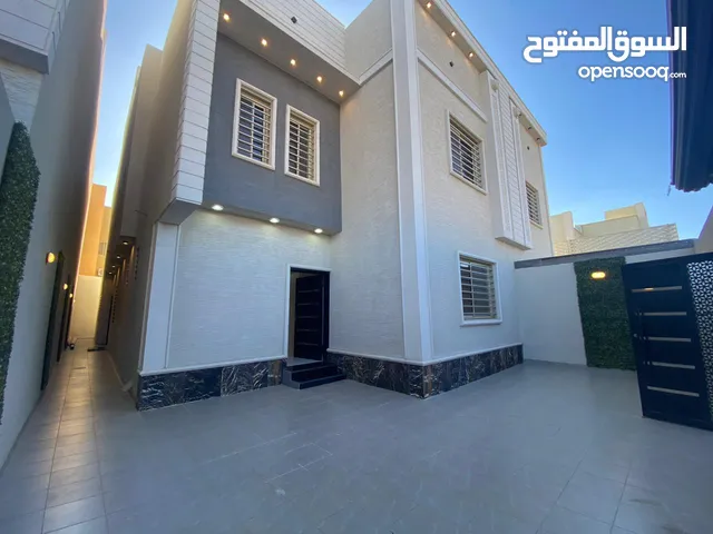 250 m2 5 Bedrooms Villa for Sale in Khamis Mushait Al-Yarmuk