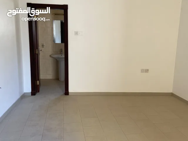 110 m2 2 Bedrooms Apartments for Rent in Central Governorate Nuwaidrat