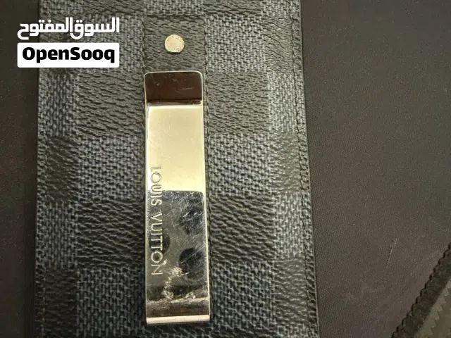 Louse Vuitton card holder