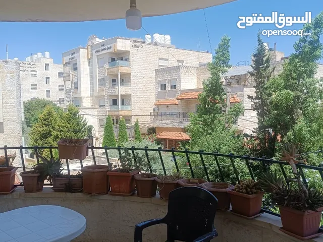 250 m2 More than 6 bedrooms Apartments for Sale in Irbid Aydoun