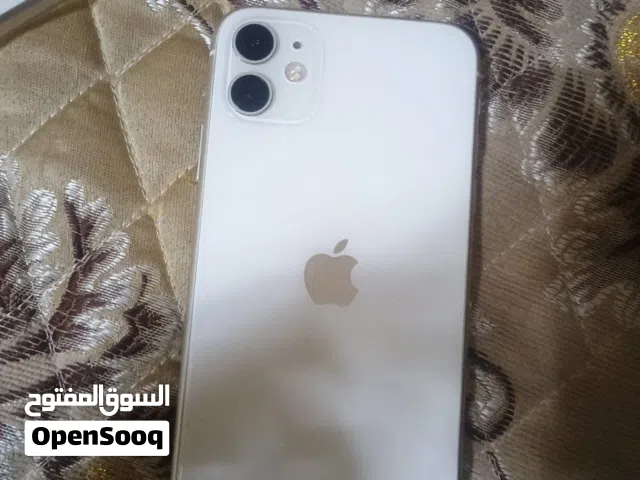 Apple iPhone 11 128 GB in Basra