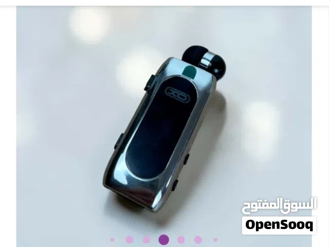 سماعه بلوتوث تك فيتة مع شاشة رسمية ومشبك تثبيت