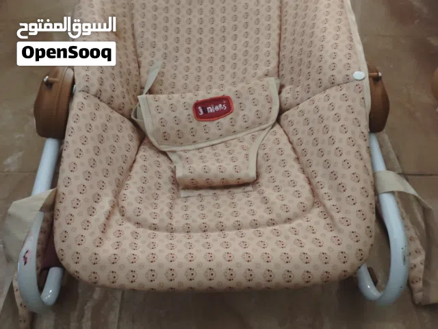 كرسي هزاز لون بيج للاطفال