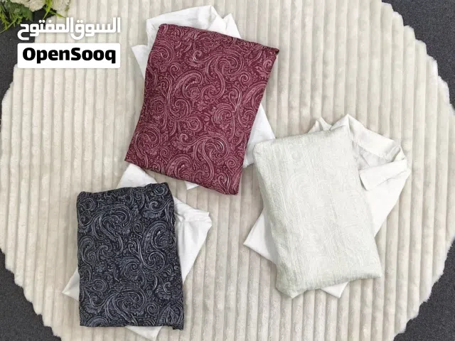 سلوبيتة مشجرة بحزام لف مع شميز رويال وكم استك     الماتريال: فريسكا مطبوع مع شميز رويال مستورد
