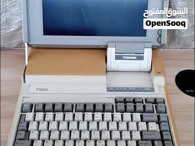 لابتوب ياباني اصلي سنة 1988. إصدار مبكر يخدم لكن محتاج سلك شاحن ،يد مدمجة قابلة للطي . يحمل متل شنطة