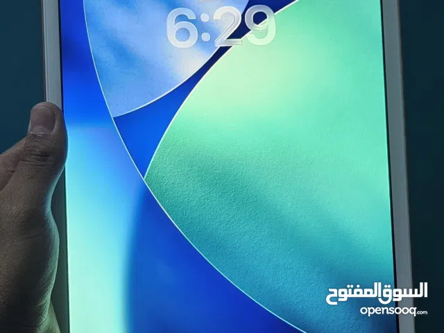 Apple iPad 8 128 GB in Dubai