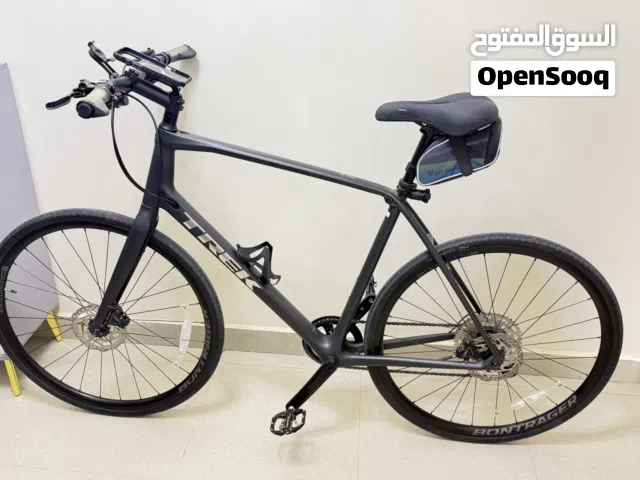 للبيع دراجة Trek FX Sport 5 بمقاس XL (60 cm).