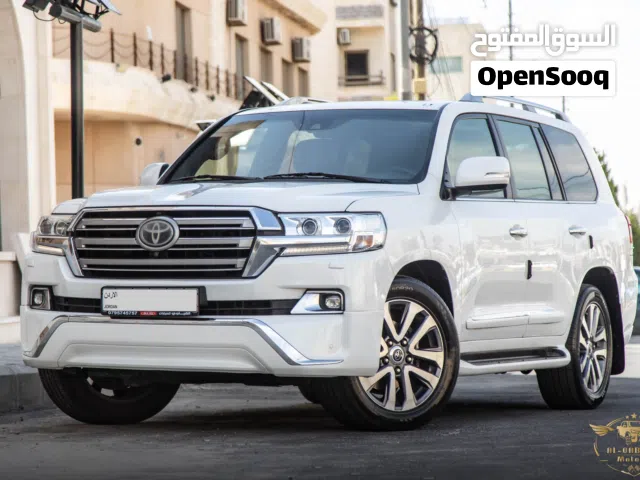 2016 Toyota Land Cruiser VXR