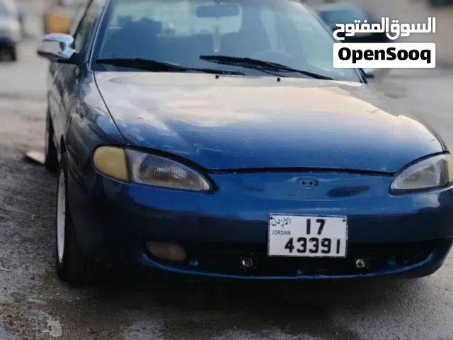 1996 هيونداي افانتي Standard