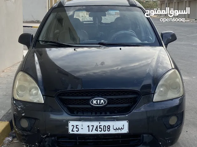 Used Kia Rondo in Tripoli