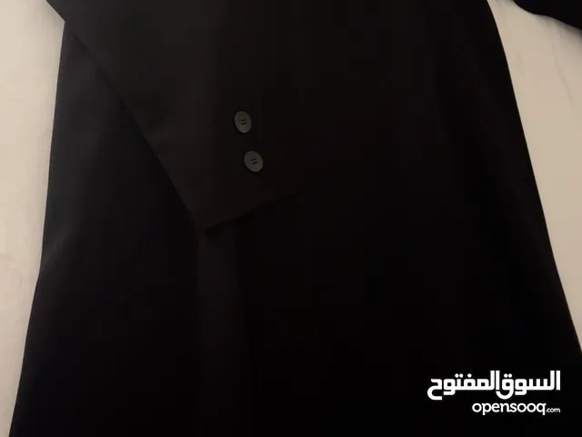 عباية راقية جداً، خامة فخمة، جديدة تمامًا
