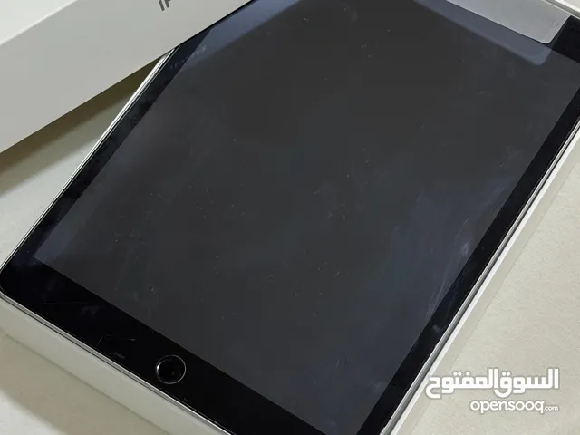 ipad 9th generation 10.2 WiFi TDRA with original box and charger