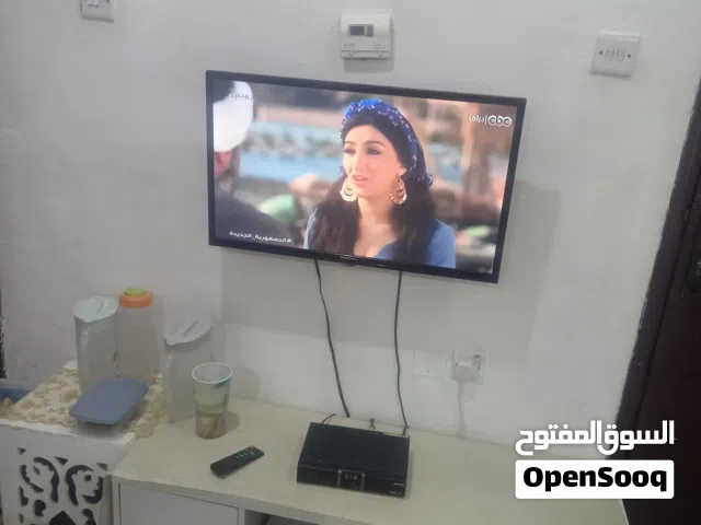 شقة للايجارمفروشه من 7/9. الي9/6 الإيجار 250 سوبر لوكس غرفتين وحمامين وصالة تكييف مركزي
