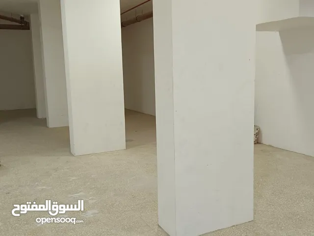نصف مخزن جديد درج عادي مواقف سيارات
