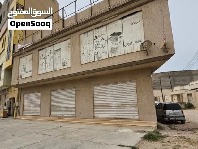 مبنى للبيع من 2 طوابق وشقه في دائري زريع