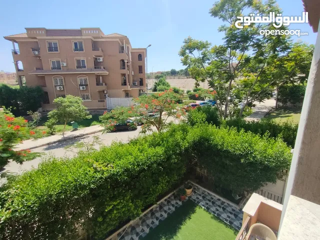 210 m2 5 Bedrooms Apartments for Sale in Giza Sheikh Zayed
