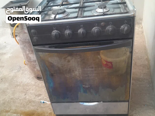 غاز أربعة شعلة حتا الفرن شغال  أعلى سعر بايع يوجد توصيل داخل بنغازي حجم متوسط موديل كويس نوعه مش معر