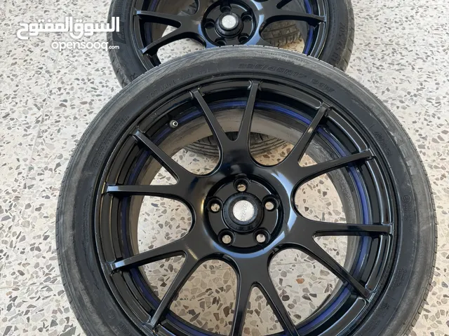 بيركب على القولف وعلى تويوتا بريوس