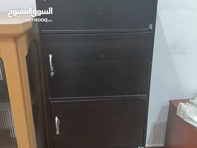 دولاب تخزين ملابس 4ارفف بحاله جيده جدا