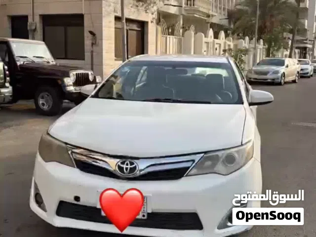 2015 تويوتا كامري GL