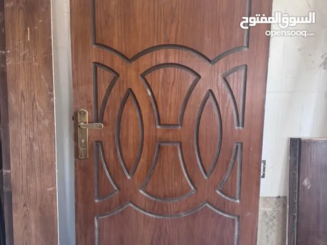 سلام عليكم باب وكاله بعدو ولا خدش اخذ ركب علا طول علا المفتاح .....................