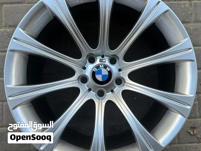 موجود فرده اماميه وفرده خلفيه ل  بي ام e60 مستعمل بحاله ممتازه لا فتال ولا اشي جنط 19