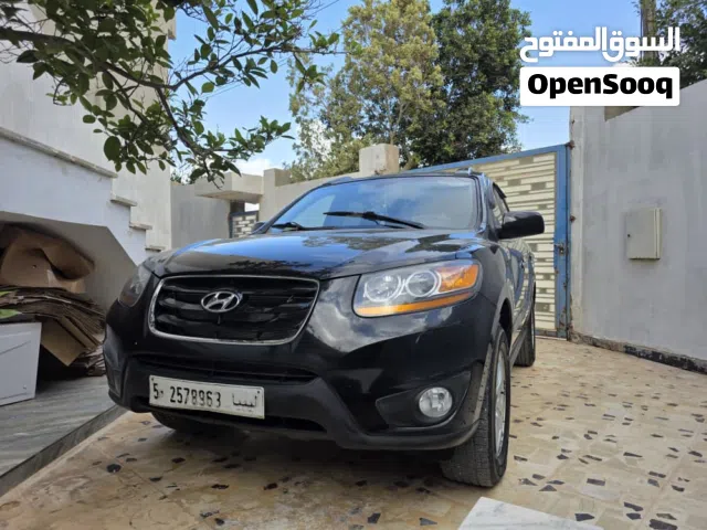 Used Hyundai Santa Fe in Tripoli