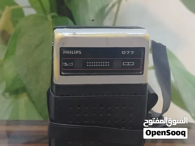 راديو قديم ياباني صنع في سنغافورة