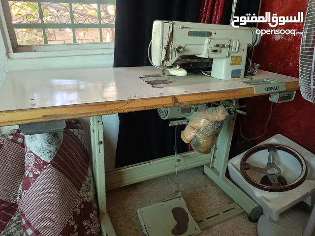 ماكينة خياطة تطريز