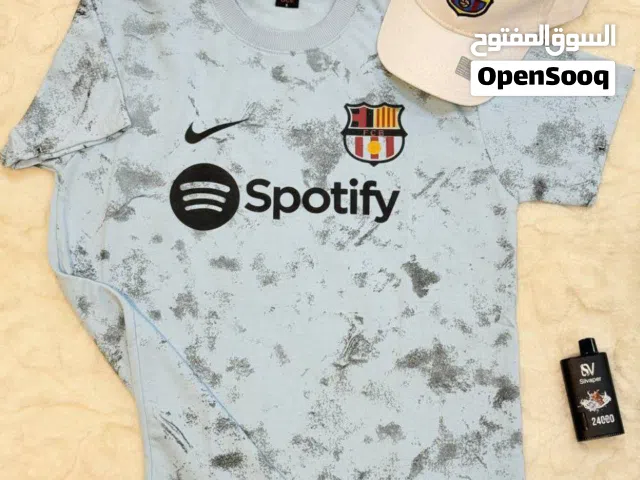 تشيرتات رياضية برشلونة وريال مدريد