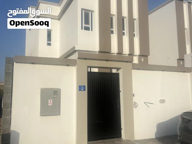 للإيجار غرف خاصة بالمعلمات فقط، موقع مميز وسكن هادئ