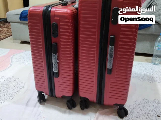 للبيع شنطتين سفر
