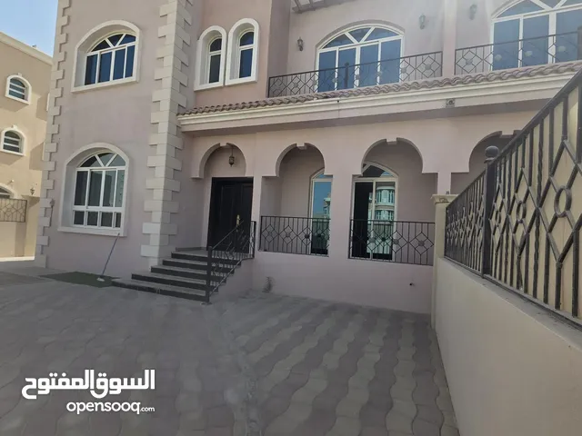 270 m2 5 Bedrooms Villa for Rent in Abu Dhabi Shakhbout City