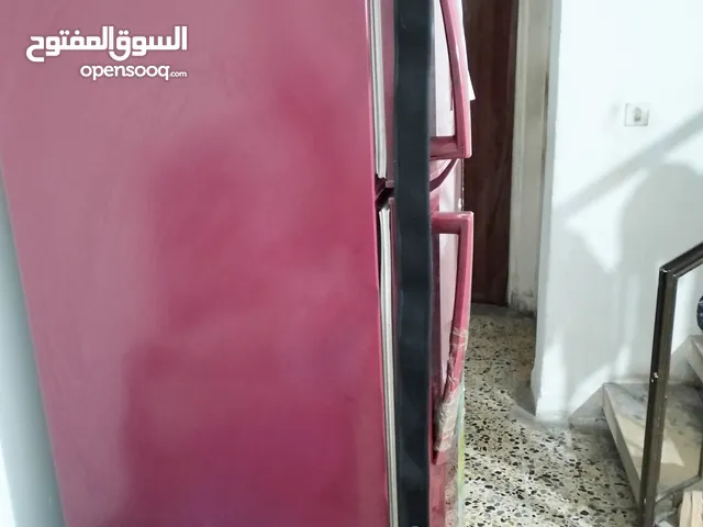 أحزمة بنطلون وأيضاً قاط