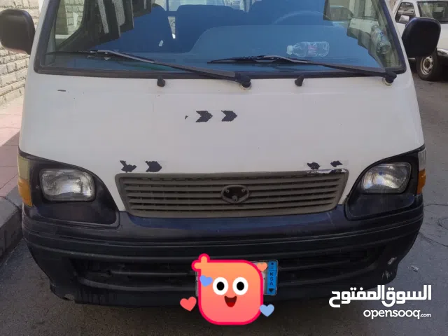 Toyota hiace bas 2002 model new faas no acdint