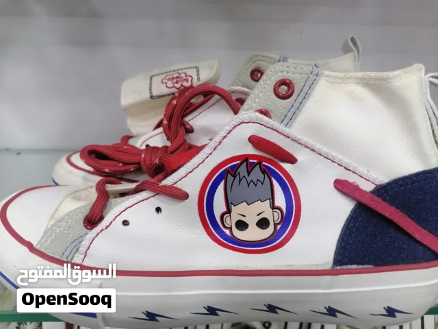 احذيه بالجمله رجالي وحريمي واطفال بسعر 8 دراهم للحذاء الواحد