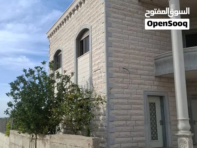 145 m2 More than 6 bedrooms Villa for Sale in Ramallah and Al-Bireh Other