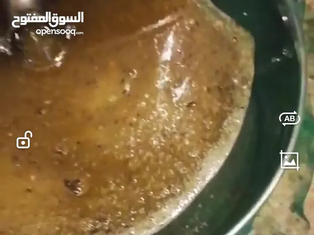 ن عسل وشمع علب وبراويز كامله من مناحل عسل مملكة النحل