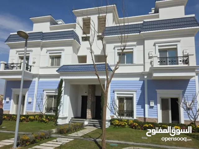 بالتقسيط على 8 سنين فى ماونتن فيو فى العاصمة الإدارية الجديدة - استلم فورى فيلا مستقلة متشطبة